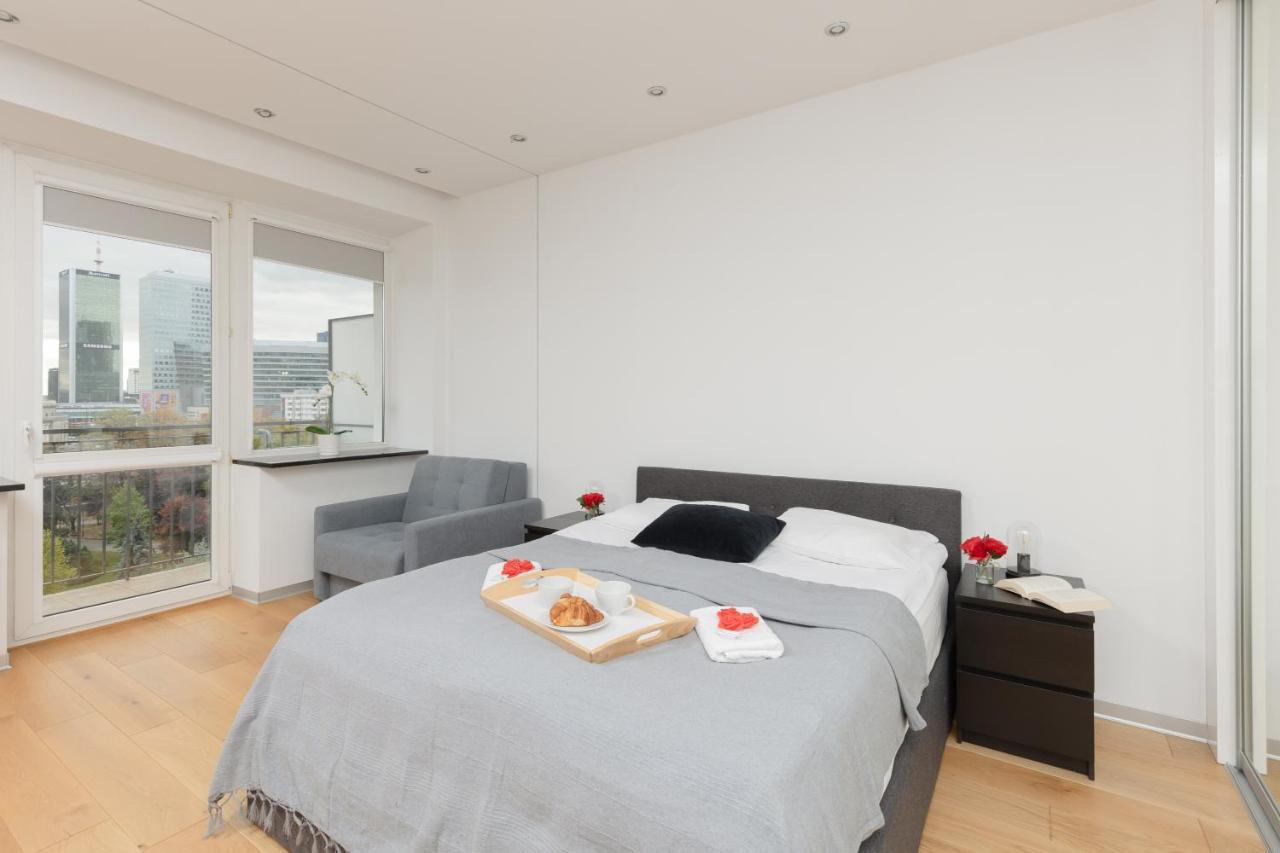 Apartments The View By Noclegi Renters Warsawa Bagian luar foto