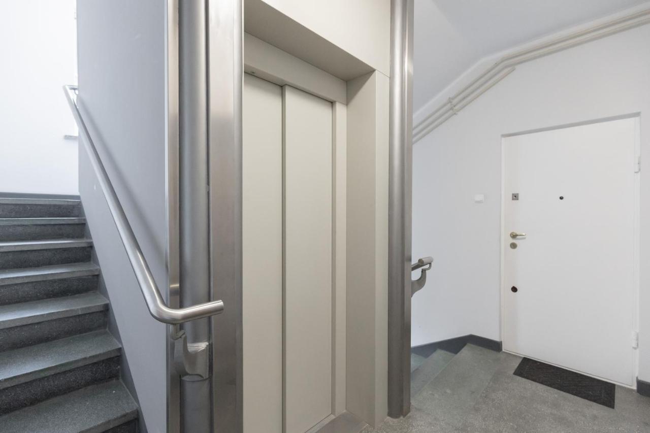 Apartments The View By Noclegi Renters Warsawa Bagian luar foto