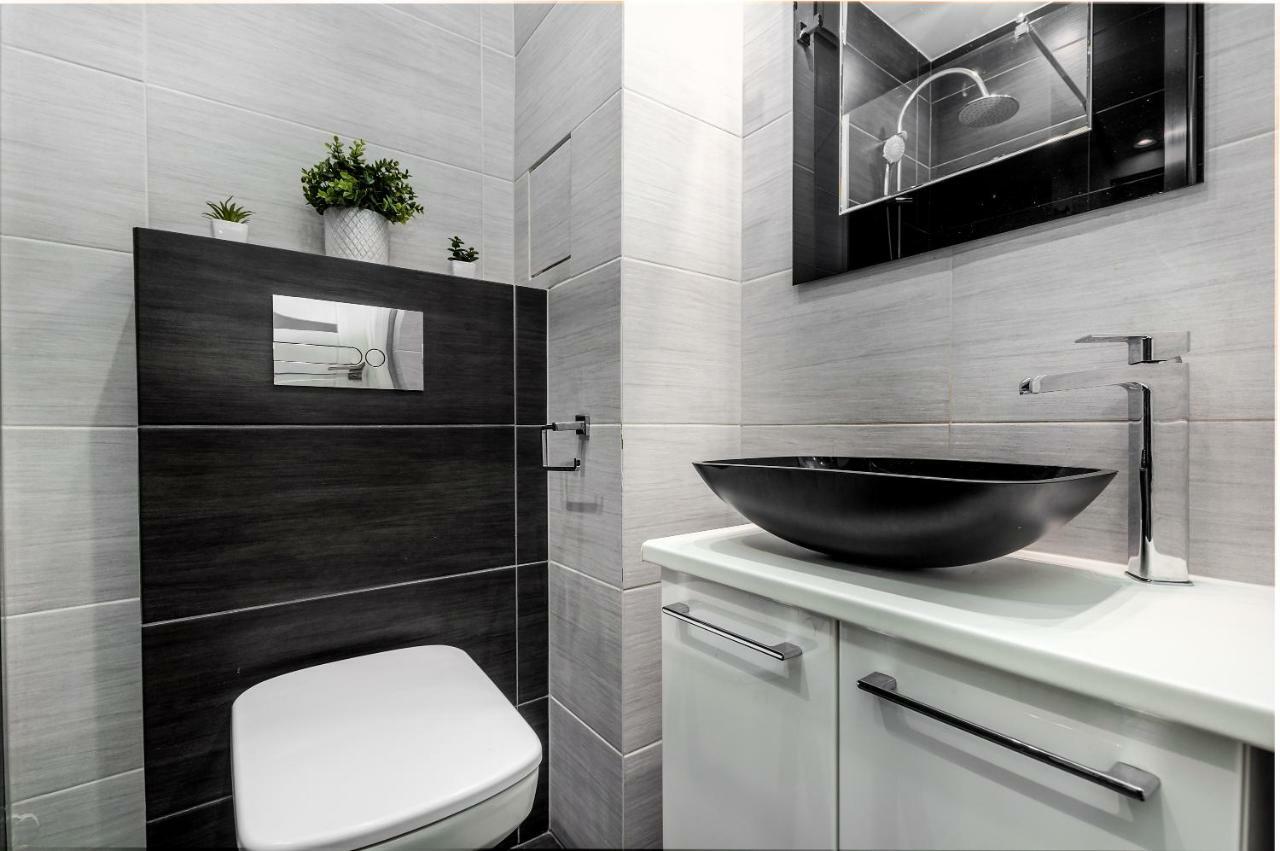 Apartments The View By Noclegi Renters Warsawa Bagian luar foto